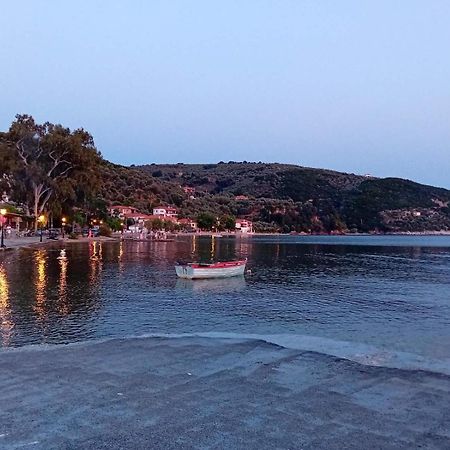 Christina'S Seaside Villa Afissos Exterior photo