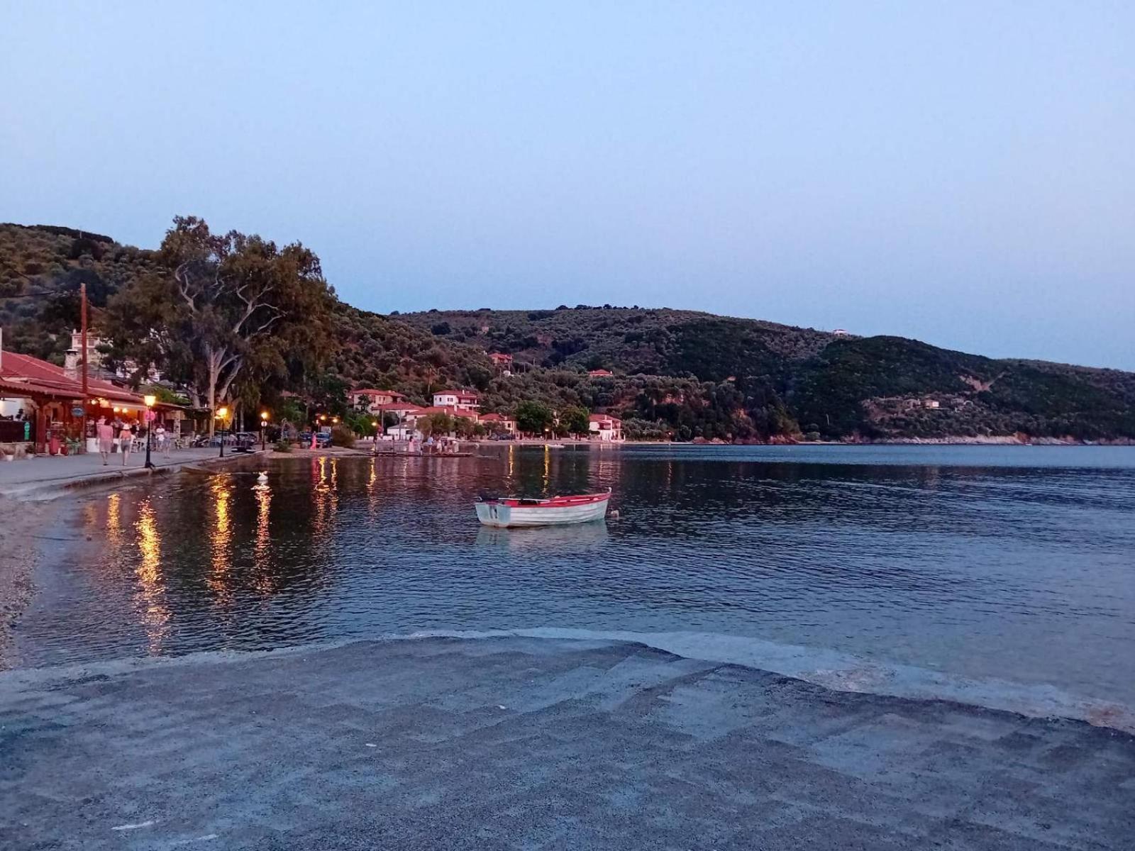 Christina'S Seaside Villa Afissos Exterior photo