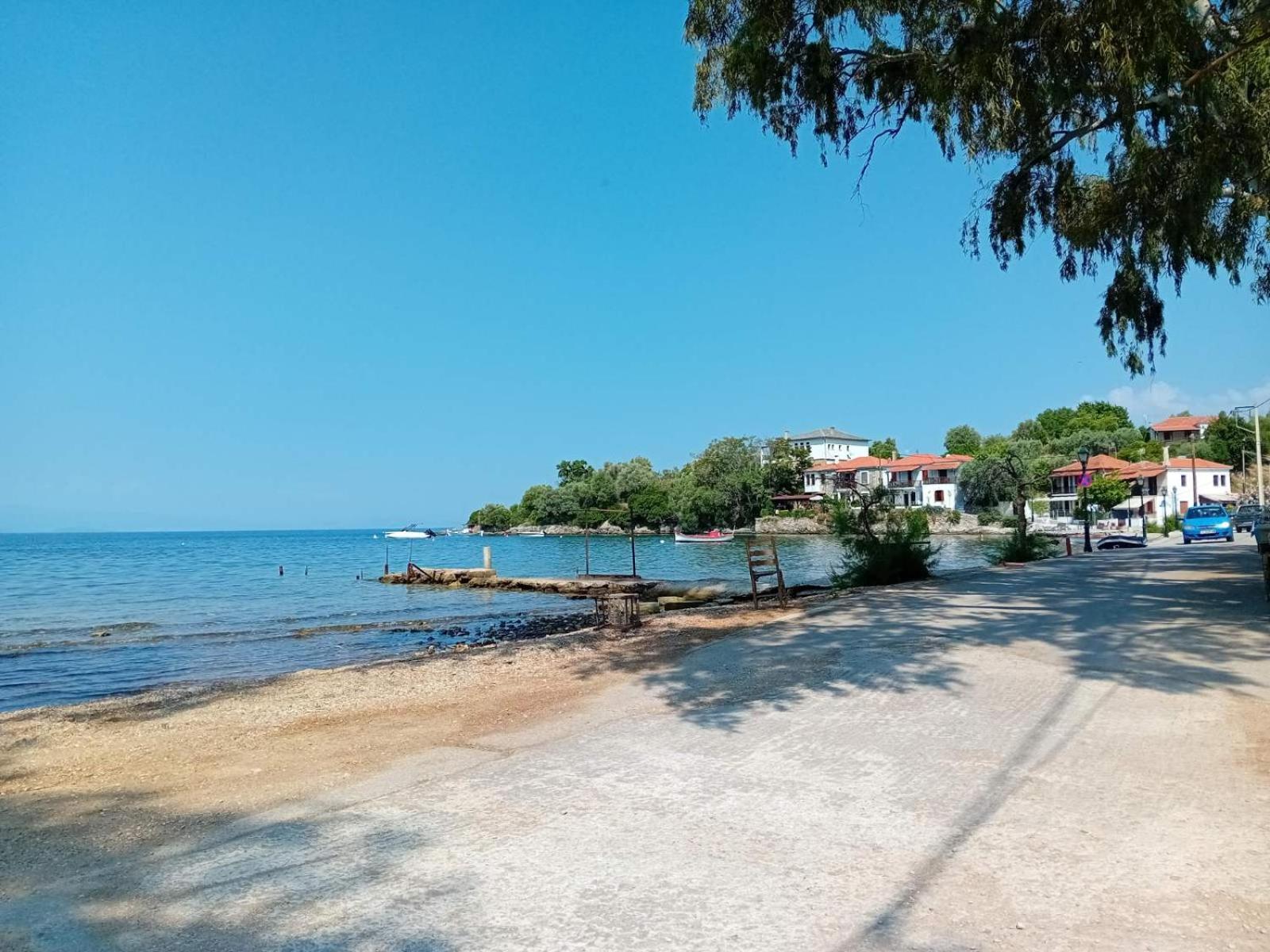 Christina'S Seaside Villa Afissos Exterior photo